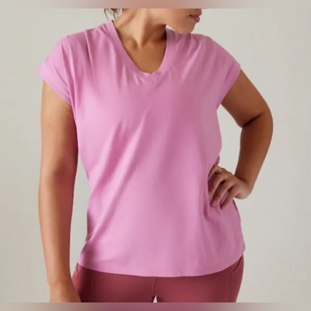 Athleta Short Sleeve V-Neck Tee in Light Pink